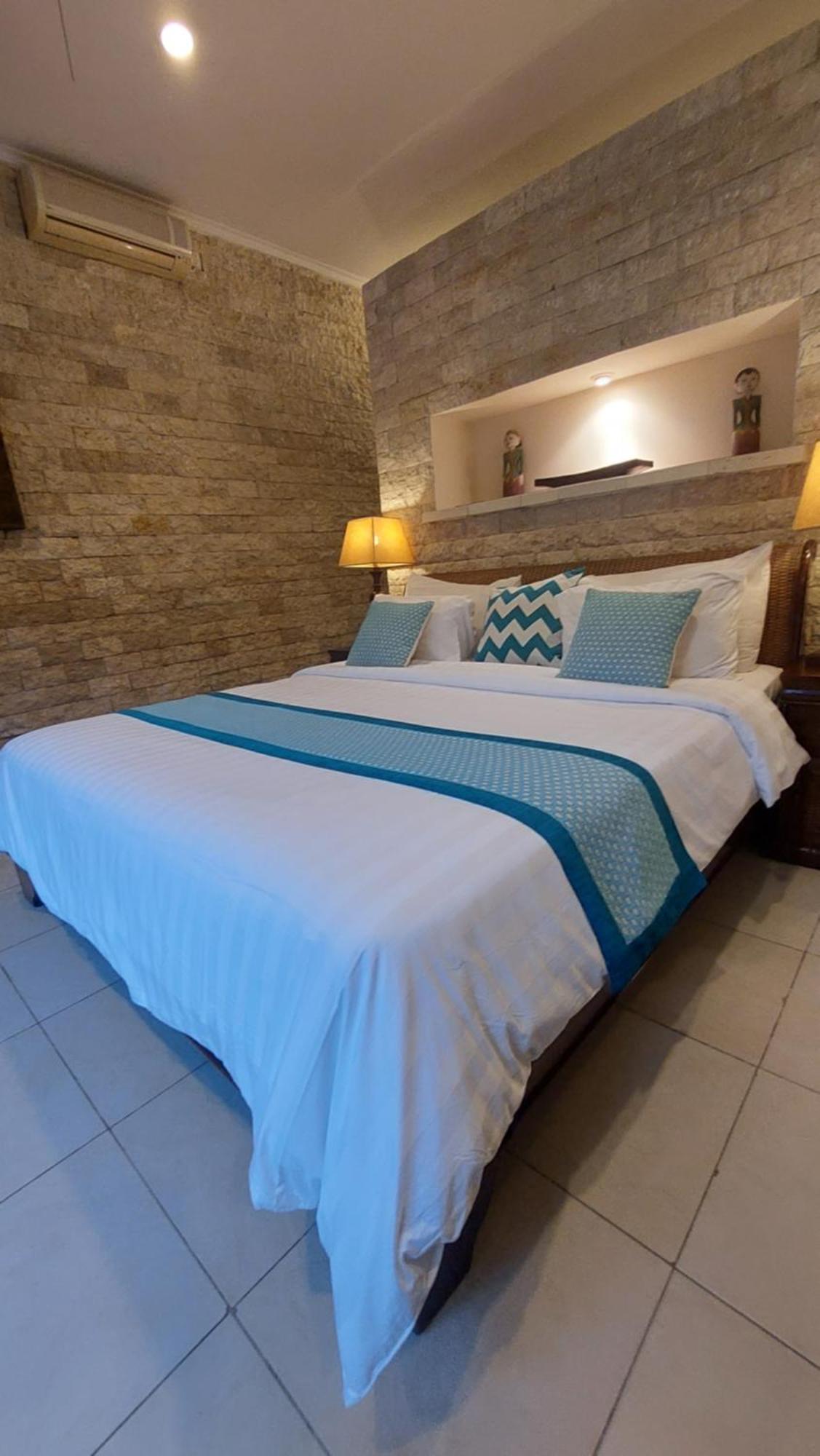 Villa Heliconia Seminyak Kamer foto